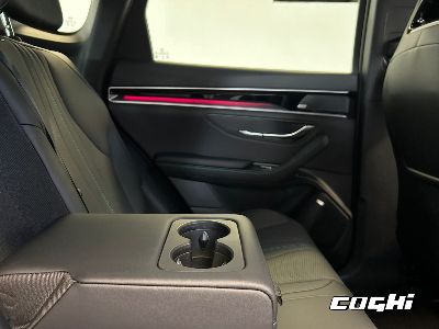 BYD Seal U DM-i 1.5 218 CV PHEV Comfort foto 11