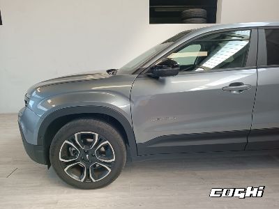 JEEP Avenger 1.2 Turbo 100 CV MHEV Summit foto 3