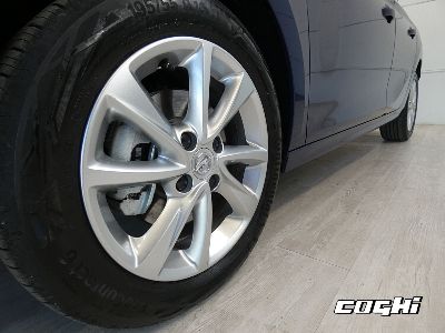Opel Corsa 1.2 Elegance foto 6