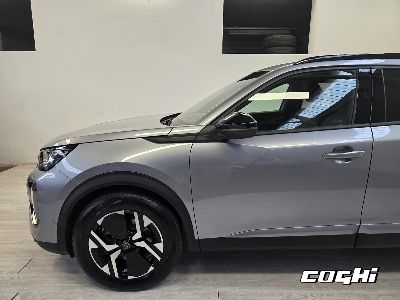 PEUGEOT 2008 Hybrid 145 e-DCS6 Allure foto 2
