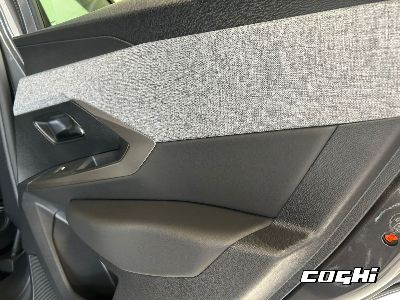 PEUGEOT 3008 Hybrid 145 e-DCS6 Allure foto 12