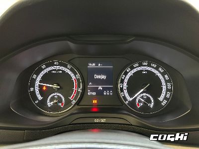 SKODA Karoq 1.0 TSI 110 CV Executive foto 11