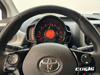 TOYOTA Aygo 1.0 VVT-i 69 CV 3 porte x-play MMT foto 4