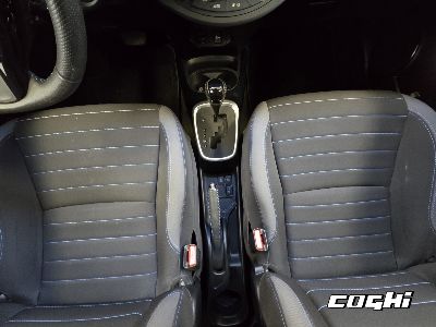 TOYOTA Yaris 1.5 Hybrid 5 porte Trend "Blue Edition" foto 5