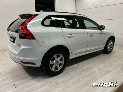 VOLVO XC60 D3 Geartronic Kinetic IVA ESPOSTA  foto 3