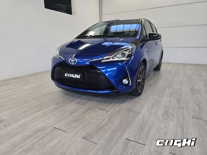 TOYOTA Yaris 1.5 Hybrid 5 porte Trend "Blue Edition"